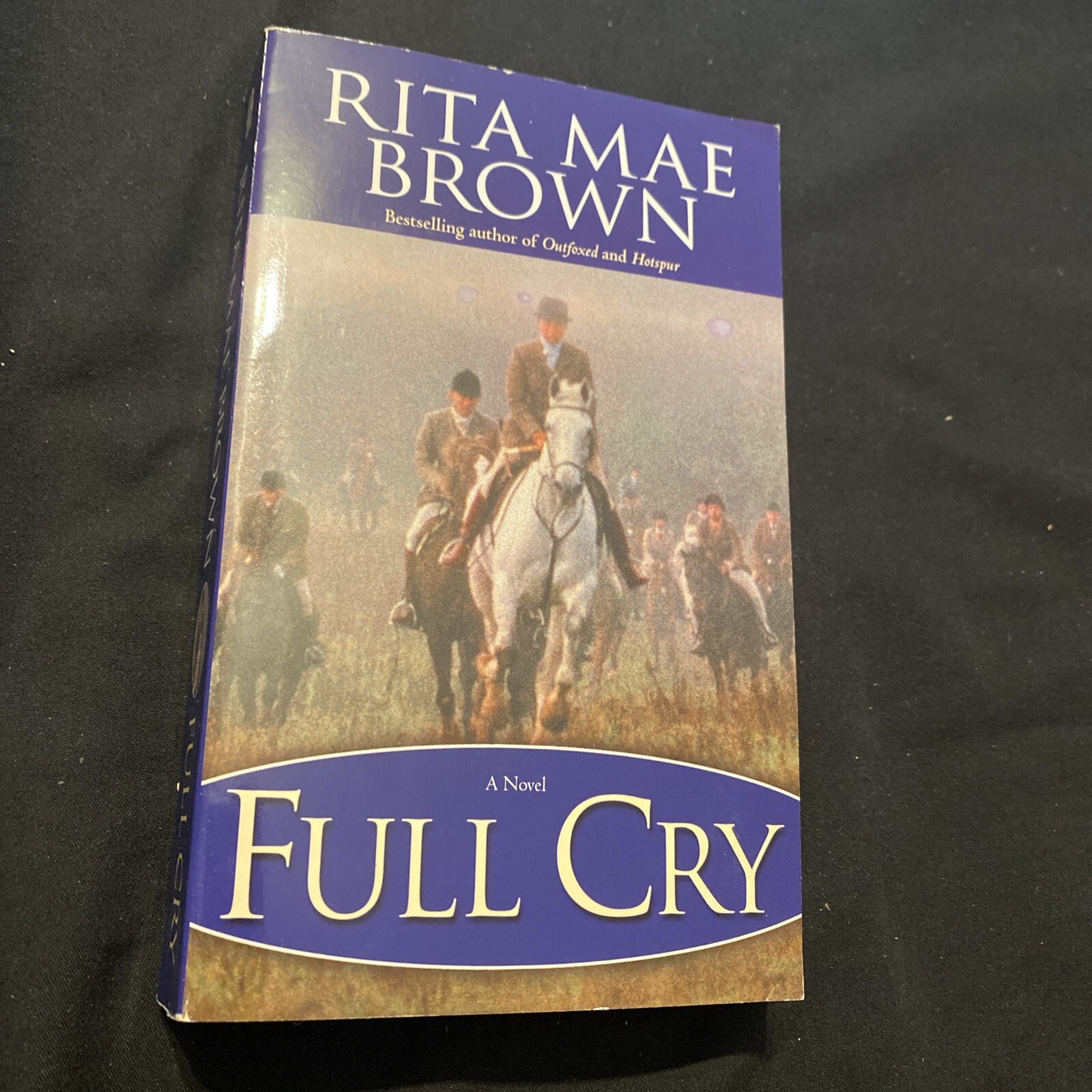 Full Cry: A Novel by Rita Mae Brown (Mass Market) Sister Jane Series