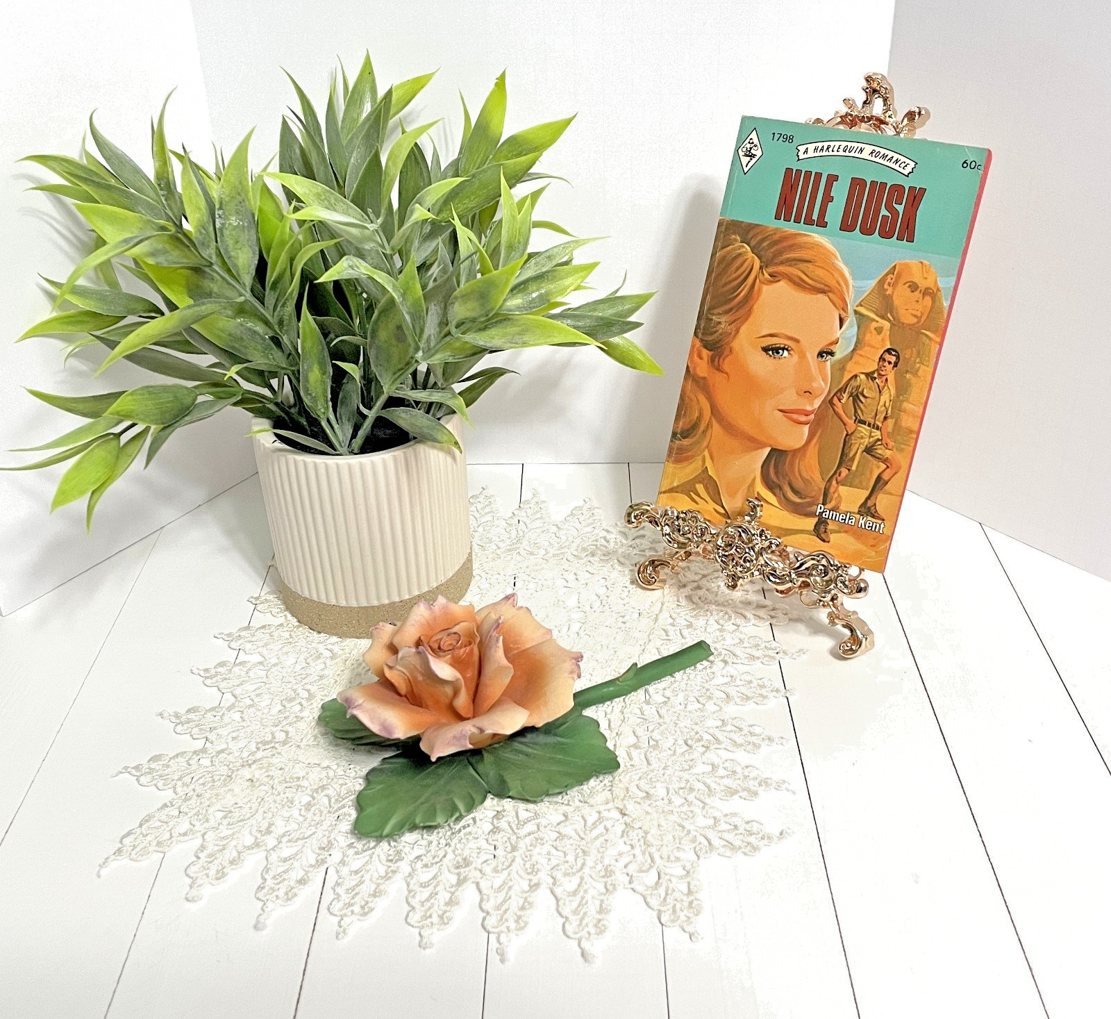 Vintage Harlequin Romance #1798, Nile Dusk by Pamela Kent, A477