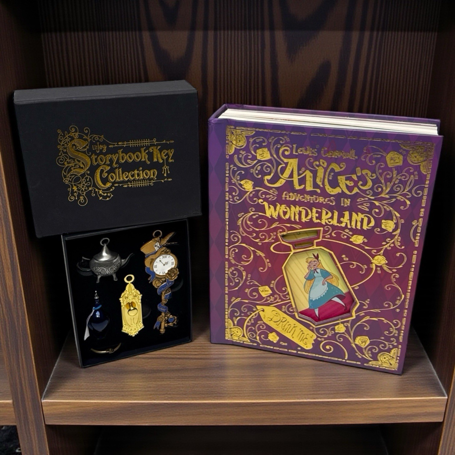 LitJoy Alice In Wonderland Illustrated POP UP Book with Storybook Key Set